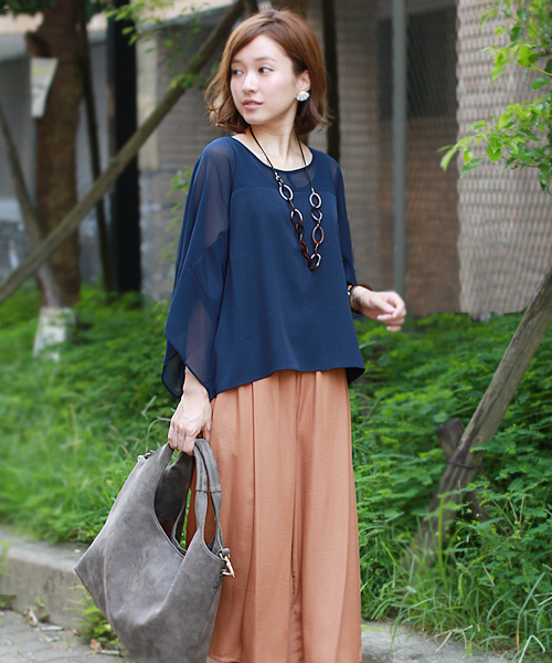 REAL CUBE(リアルキューブ)の「REAL CUBE Wリボンポンチョスリーブトップス(Tシャツ/カットソー・レディース・ブラック/ネイビー/キャメル・38)」の6枚目の写真