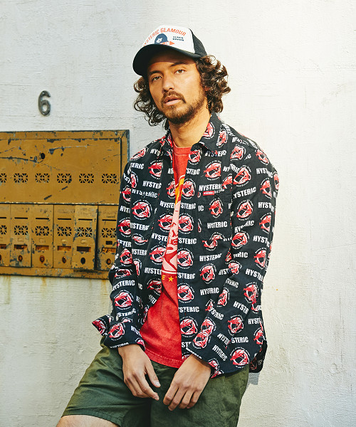 HYSTERIC GLAMOUR(ヒステリックグラマー)の「SUPER STINGER総柄 長袖ワークシャツ(シャツ/ブラウス・メンズ・レッド系その他/ブルー系その他/ブラック系その他・SMALL/MEDIUM/LARGE)」の2枚目の写真