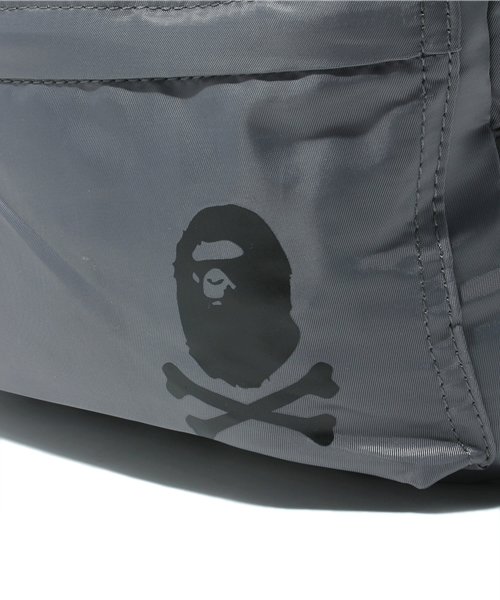 A BATHING APE（アベイシングエイプ）の「PIRATE APE CROSSBONE DAY PACK （バックパック/リュック・メンズ・グレー/ブラック・FREE）」の6枚目の写真
