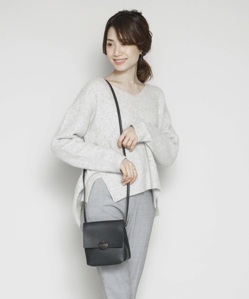 PLAIN CLOTHING（プレーンクロージング）の「フロントサークルショルダーバッグ【PLAIN CLOTHING】（ショルダーバッグ・レディース・グレー/モカ/ブラック・FREE）」の8枚目の写真