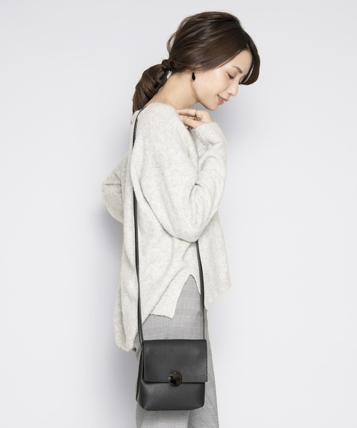 PLAIN CLOTHING（プレーンクロージング）の「フロントサークルショルダーバッグ【PLAIN CLOTHING】（ショルダーバッグ・レディース・グレー/モカ/ブラック・FREE）」の21枚目の写真