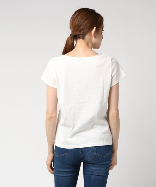 un dix cors（アンディコール）の「デコルテ　Tシャツ（Tシャツ/カットソー・レディース・ホワイト/ライトグレー/ブルー/チャコールグレー/ブラック・ﾌﾘ-）」の6枚目の写真