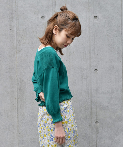 w closet(ダブルクローゼット)の「リネン混Vネックフリルカーディガン(カーディガン/ボレロ・レディース・ホワイト/グリーン/オレンジ/ブラック・FREE)」の11枚目の写真