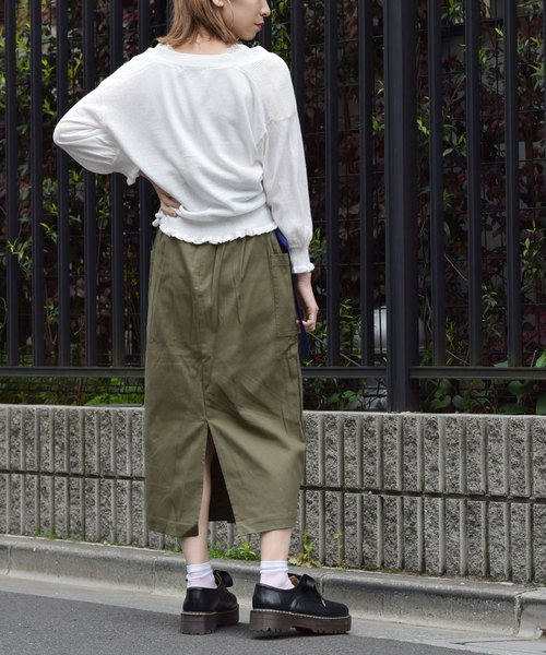 w closet(ダブルクローゼット)の「リネン混Vネックフリルカーディガン(カーディガン/ボレロ・レディース・ホワイト/グリーン/オレンジ/ブラック・FREE)」の17枚目の写真