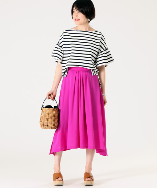 Tiara(ティアラ)の「フレアスリーブカットソー(Tシャツ/カットソー・レディース・ホワイト×ブラック/ブラック×ホワイト・FREE)」の3枚目の写真