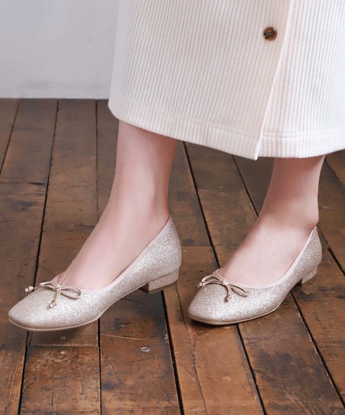 one after another NICE CLAUP（ワンアフターアナザーナイスクラップ）の「【WEB STORE限定】 スクエアトゥバレエシューズ（バレエシューズ・レディース・ブラウン/ゴールド・SMALL/MEDIUM/LARGE/X-LARGE/X-SMALL）」の2枚目の写真