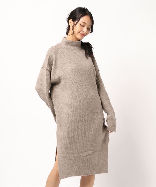 Editt by YECCA VECCA（エディットバイイェッカヴェッカ）の「・ボトルネックニットワンピース（ワンピース・レディース・チャコールグレー/ベージュ/ブルー・FREE）」の2枚目の写真