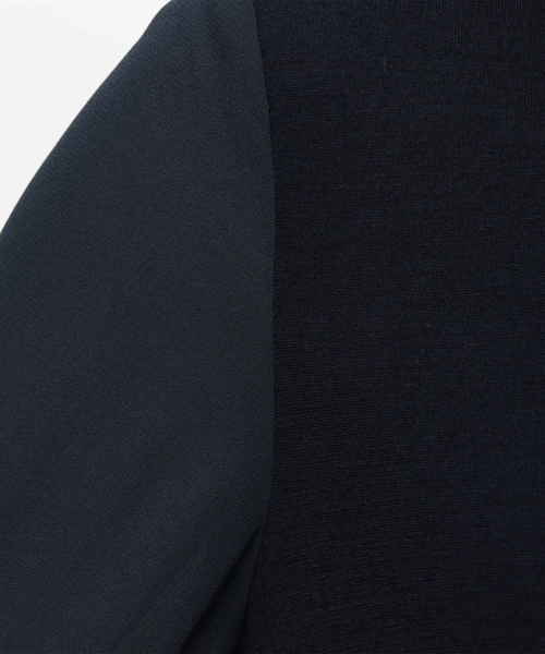 NARACAMICIE(ナラカミーチェ)の「ウールジャージクレープコンビフリルブラウス(Tシャツ/カットソー・レディース・ブラック/ネイビー/ボルドー・MEDIUM/LARGE)」の20枚目の写真