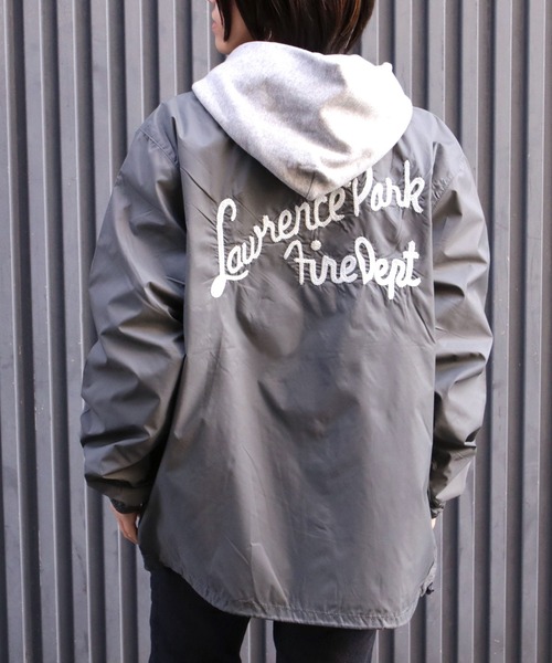 GREEN BOWL（グリーンボウル）の「GREEN BOWL Nylon Coach Jacket(Embroidery)/グリーンボウル 刺繍 ナイロン コーチジャケット（ナイロンジャケット・メンズ・チャコールグレー/ブルー/グリーン/ブラック/ネイビー・M/L）」の3枚目の写真