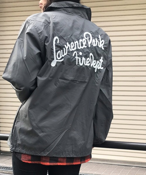 GREEN BOWL（グリーンボウル）の「GREEN BOWL Nylon Coach Jacket(Embroidery)/グリーンボウル 刺繍 ナイロン コーチジャケット（ナイロンジャケット・メンズ・チャコールグレー/ブルー/グリーン/ブラック/ネイビー・M/L）」の12枚目の写真