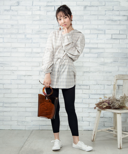 WEGO（ウィゴー）の「WEGO/リブレギンス10分丈（レギンス/スパッツ・レディース・ライトブラウン/ブラック/ライトグレー・FREE）」の6枚目の写真