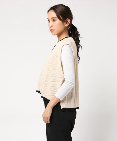 DING（ディング）の「DING/カラーラインニットベスト（ベスト・レディース・ブラック/グレー/オフホワイト・FREE）」の4枚目の写真