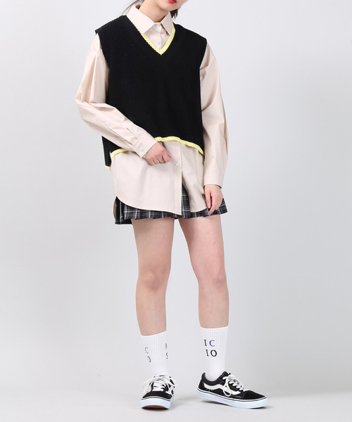 DING（ディング）の「DING/カラーラインニットベスト（ベスト・レディース・ブラック/グレー/オフホワイト・FREE）」の8枚目の写真