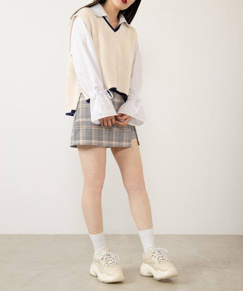 DING（ディング）の「DING/カラーラインニットベスト（ベスト・レディース・ブラック/グレー/オフホワイト・FREE）」の6枚目の写真