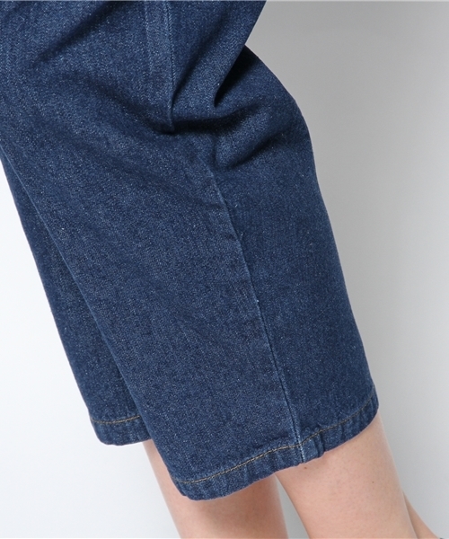 mystic（ミスティック）の「タックデニムパンツ（デニムパンツ・レディース・ブルー/ライトブルー・2/1）」の6枚目の写真