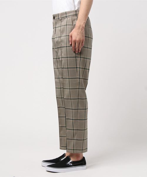 COMME CA COMMUNE(コムサコミューン)の「ビッググレンチェックピンタック イージーパンツ(その他パンツ・メンズ・ブラウン系/グリーン系・MEDIUM/LARGE/SMALL)」の4枚目の写真
