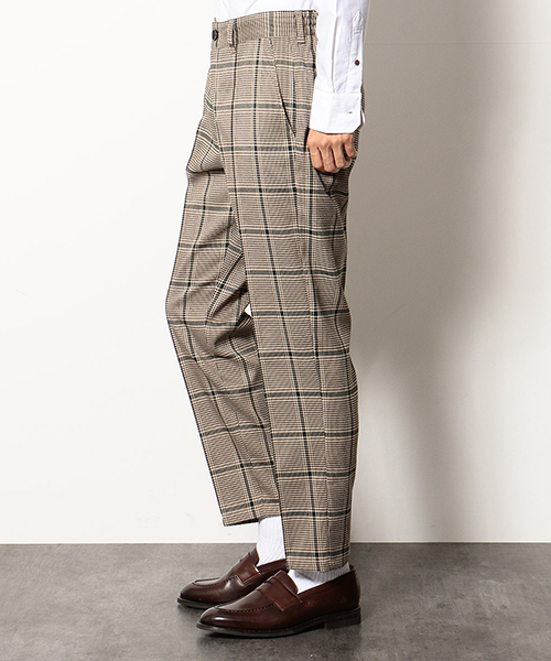 COMME CA COMMUNE(コムサコミューン)の「ビッググレンチェックピンタック イージーパンツ(その他パンツ・メンズ・ブラウン系/グリーン系・MEDIUM/LARGE/SMALL)」の11枚目の写真