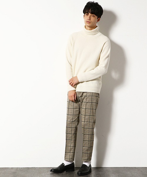 COMME CA COMMUNE(コムサコミューン)の「ビッググレンチェックピンタック イージーパンツ(その他パンツ・メンズ・ブラウン系/グリーン系・MEDIUM/LARGE/SMALL)」の15枚目の写真