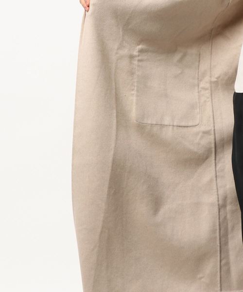 DouDou(ドゥドゥ)の「ビッグフーディーコート(その他アウター・レディース・ブラウン/オフホワイト・FREE)」の4枚目の写真