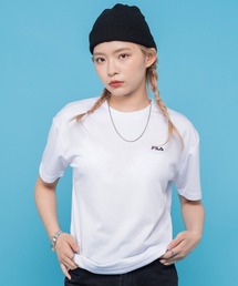 FILA（フィラ）の「FILA フィラ 吸汗速乾 ワンポイント ブランド ロゴ 刺繍 クルーネック 半袖 Tシャツ（Tシャツ/カットソー）」