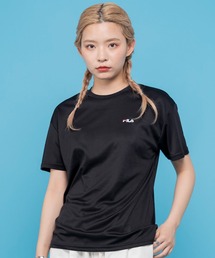 FILA（フィラ）の「FILA フィラ 吸汗速乾 ワンポイント ブランド ロゴ 刺繍 クルーネック 半袖 Tシャツ（Tシャツ/カットソー）」