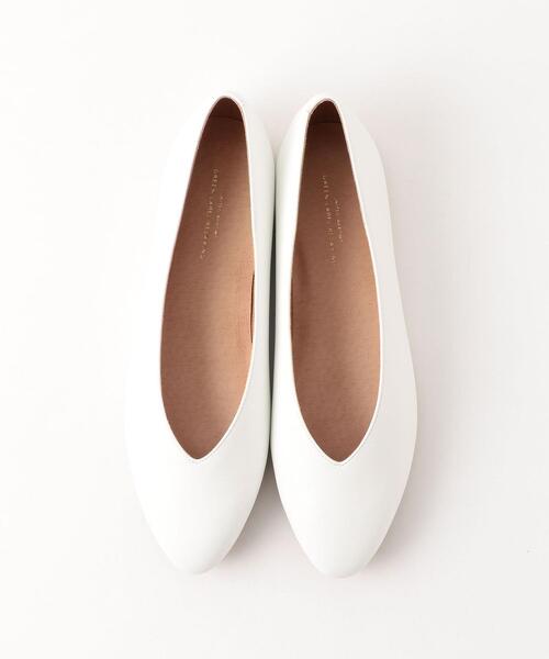 green label relaxing（グリーンレーベルリラクシング）の「◆FFC ラウンド Vカット フラットシューズ(1.0cmヒール)（その他シューズ・レディース・ゴールド/ブラック/ホワイト/ベージュ・22cm/25cm/23.5cm/22.5cm/23cm/24.5cm/24cm）」の2枚目の写真