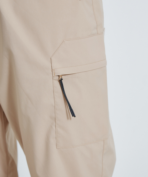 Champion（チャンピオン）の「【Champion BLACK EDITION / チャンピオン ブラック エディション】FREXカーゴパンツ（その他パンツ・メンズ・ブラック/ベージュ・2/3）」の10枚目の写真