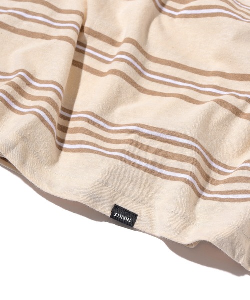 THRILLS(スリルズ)の「THRILLS MEMORY STRIPE MERCH FIT TEE (スリルズ メモリー ストライプ マーチフィット Tシャツ)(Tシャツ/カットソー・メンズ・オフホワイト・S/M)」の7枚目の写真