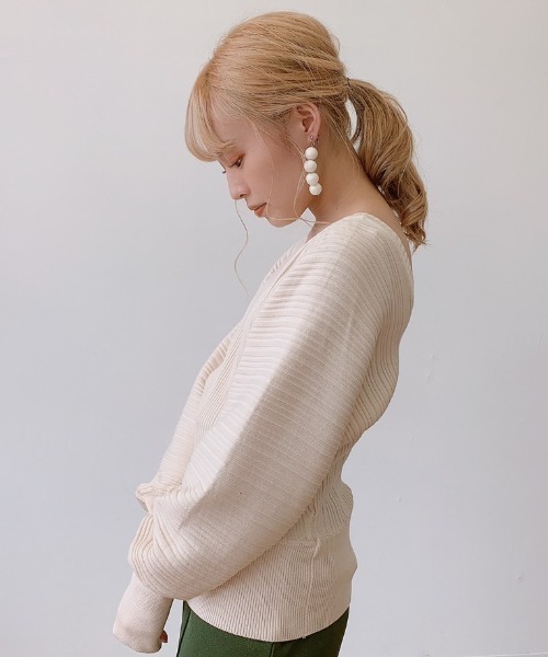 VANNIE U（ヴァニーユー）の「バックオープンニット（ニット/セーター・レディース・ベージュ/ブラウン/ナチュラル・FREE）」の14枚目の写真