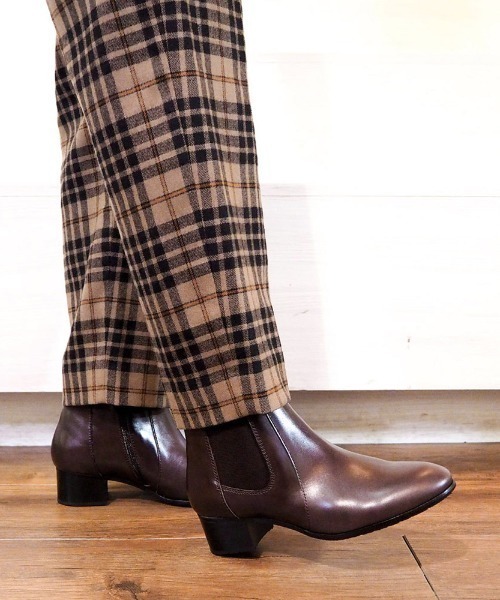 cava cava（サヴァサヴァ）の「〈cava cava (サヴァサヴァ)〉サイドゴアショートブーツ（ブーツ・レディース・ブラック/グレー/ライトブラウン・23.5cm/23.0cm/24.5cm/24.0cm/22.5cm）」の4枚目の写真