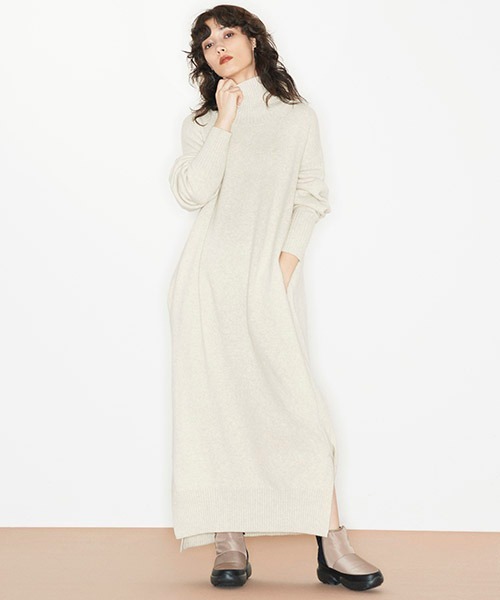 Emmi Atelier オーバータートルニットop ワンピース Emmi エミ のファッション通販 Zozotown