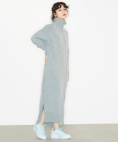 Emmi Atelier オーバータートルニットop ワンピース Emmi エミ のファッション通販 Zozotown