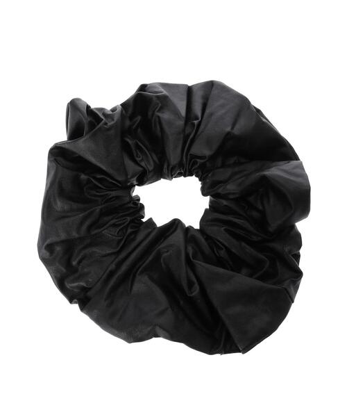 earth music&ecology（アースミュージックアンドエコロジー）の「フェイクレザービッグシュシュ　＊（その他ヘアアクセサリー・レディース・ブラック/アイボリー/モカ/ピンクベージュ・FREE）」の19枚目の写真