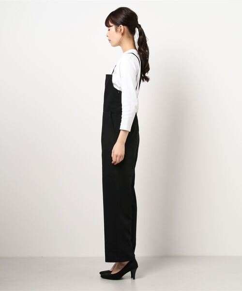 natural couture(ナチュラルクチュール)の「【大人ナチュ】アシメストラップサロペット(サロペット/オーバーオール・レディース・ブラック/グレイッシュベージュ・SMALL/MEDIUM/LARGE)」の4枚目の写真