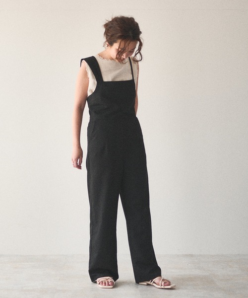 natural couture(ナチュラルクチュール)の「【大人ナチュ】アシメストラップサロペット(サロペット/オーバーオール・レディース・ブラック/グレイッシュベージュ・SMALL/MEDIUM/LARGE)」の16枚目の写真