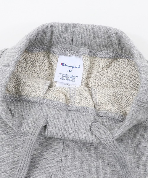 Champion(チャンピオン)の「【Champion/チャンピオン】キッズ ベーシック スウェットショーツ(スウェットパンツ・キッズ・ネイビー/オフホワイト/ベージュ/グレー/ブラック/ブルー・130/160/100/120/110/140/150)」の18枚目の写真