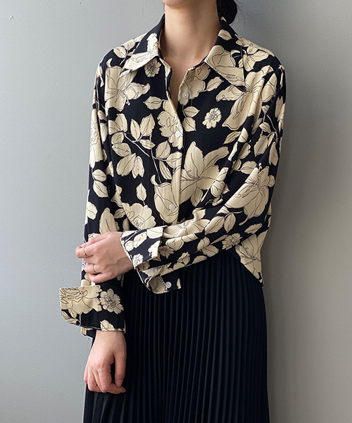 c.u.l（シーユーエル）の「【c.u.l:w】レトロフラワー花柄シャツ culw27（シャツ/ブラウス・レディース・ブラック・L/M）」の3枚目の写真