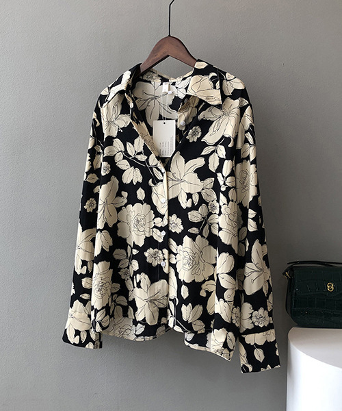 c.u.l（シーユーエル）の「【c.u.l:w】レトロフラワー花柄シャツ culw27（シャツ/ブラウス・レディース・ブラック・L/M）」の7枚目の写真