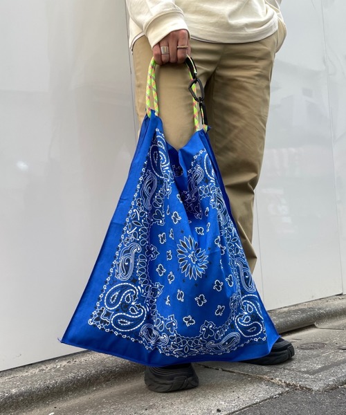 HAV-A-HANK(ハバハンク )の「【HAV-A-HANK/ハバハンク】ロープショルダー付バンダナバッグ(トートバッグ・メンズ・ブルー/ブラック/ホワイト・ONE SIZE)」の10枚目の写真