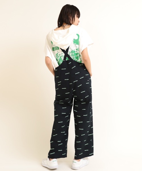 RNA（アールエヌエー）の「O0644 ロゴ柄ルーズサロペット（サロペット/オーバーオール・レディース・ホワイト/サックスブルー/ブラック・MEDIUM）」の9枚目の写真