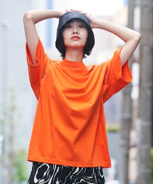 VACANCY（ヴァカンシー）の「マルチ2wayハーフスリーブTシャツ（Tシャツ/カットソー・レディース・ホワイト/チャコールグレー/オレンジ/ブルー・FREE）」の21枚目の写真