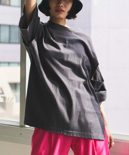 VACANCY（ヴァカンシー）の「マルチ2wayハーフスリーブTシャツ（Tシャツ/カットソー・レディース・ホワイト/チャコールグレー/オレンジ/ブルー・FREE）」の5枚目の写真