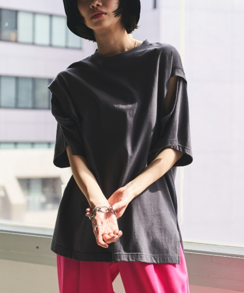 VACANCY（ヴァカンシー）の「マルチ2wayハーフスリーブTシャツ（Tシャツ/カットソー・レディース・ホワイト/チャコールグレー/オレンジ/ブルー・FREE）」の6枚目の写真