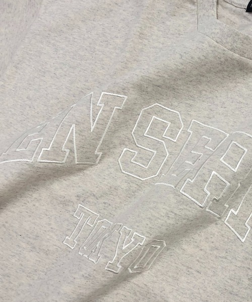 En serio TOKYO(エンソリオトーキョー)の「同色刺繍 アーチロゴ ルーズシルエット Tシャツ(Tシャツ/カットソー・メンズ・ブラック/オフホワイト/サックスブルー/ラベンダー/オートミール/グレイッシュベージュ・L/M)」の15枚目の写真