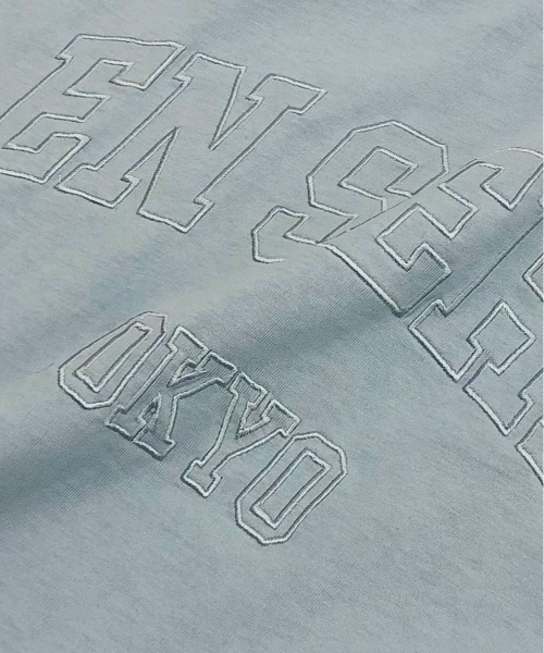 En serio TOKYO(エンソリオトーキョー)の「同色刺繍 アーチロゴ ルーズシルエット Tシャツ(Tシャツ/カットソー・メンズ・ブラック/オフホワイト/サックスブルー/ラベンダー/オートミール/グレイッシュベージュ・L/M)」の14枚目の写真