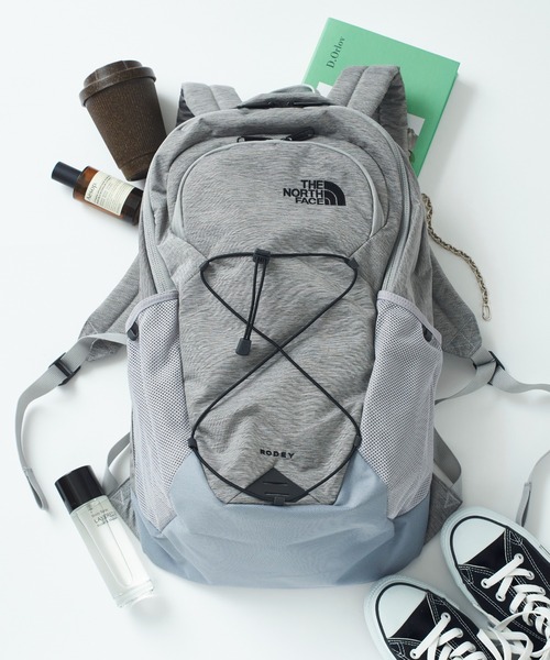 THE NORTH FACE(ザノースフェイス)の「【THE NORTH FACE】RODEY 大容量バックパック(バックパック/リュック・メンズ・ブラック/ネイビー/ホワイト・FREE)」の2枚目の写真