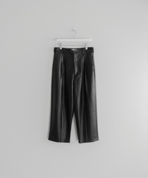 remer（リメール）の「loose tuck wide leather PT/ルーズタックワイドレザーパンツ（その他パンツ・メンズ・ブラック・SMALL/MEDIUM/LARGE）」の8枚目の写真
