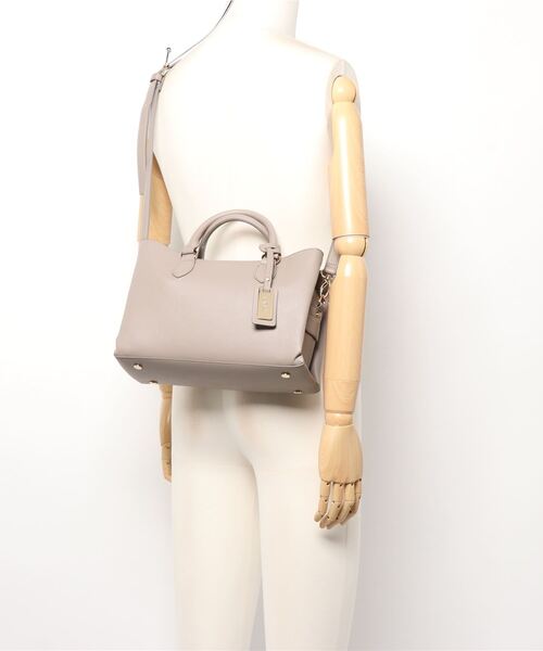 NATURAL BEAUTY BASIC（ナチュラルビューティーベーシック）の「サイドアップショルダー（ショルダーバッグ・レディース・ベージュ/グレー/マスタード・ﾌﾘ-）」の4枚目の写真