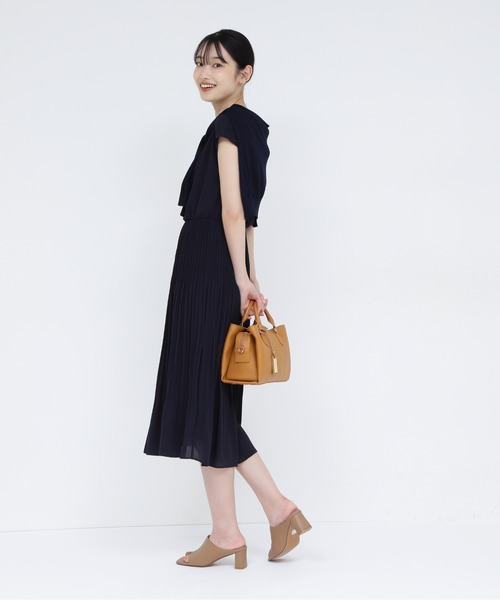 NATURAL BEAUTY BASIC（ナチュラルビューティーベーシック）の「サイドアップショルダー（ショルダーバッグ・レディース・ベージュ/グレー/マスタード・ﾌﾘ-）」の15枚目の写真