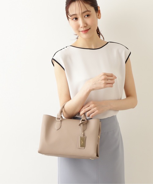 NATURAL BEAUTY BASIC（ナチュラルビューティーベーシック）の「サイドアップショルダー（ショルダーバッグ・レディース・ベージュ/グレー/マスタード・ﾌﾘ-）」の11枚目の写真